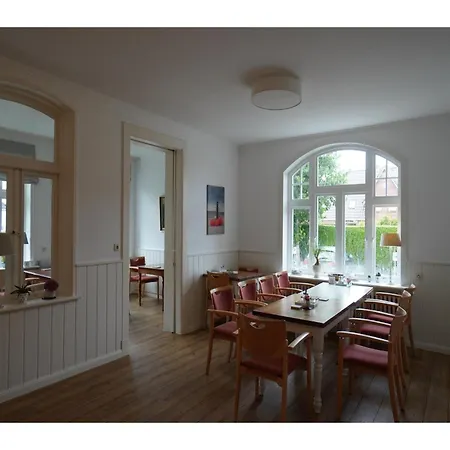 Gemuetliches Gruppenhaus In Ferienhaus *