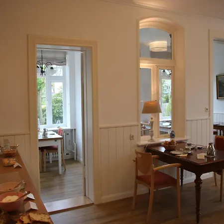 Ferienhaus Gemuetliches Gruppenhaus In Wyk auf Föhr