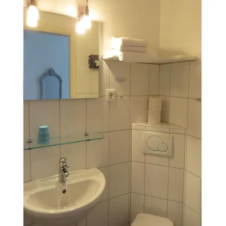 Ferienhaus Gemuetliches Gruppenhaus In *